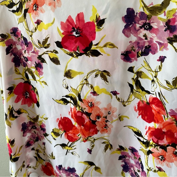 Liz Claiborne Career White & Floral Short Sleeve Flowy Ruffle Blouse Size XL - Picture 10 of 10